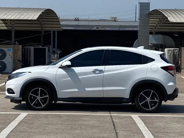 Honda Vezel — Фото автомобиля 4
