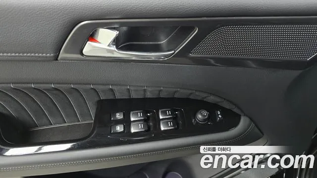 KG_Mobility_Ssangyong Rexton Rexton Arena Дизель 2.2 4WD — Фото автомобиля 16