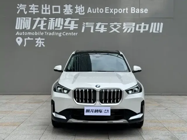 BMW X1 — Фото автомобиля 2