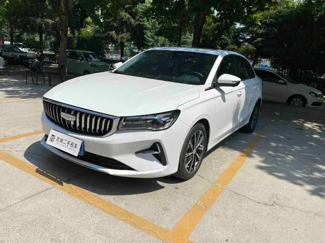Фотография автомобиля — Geely Emgrand