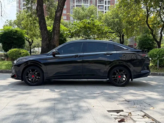 Dongfeng Yixuan — Фото автомобиля 4
