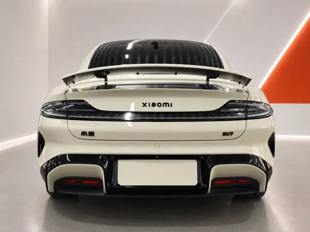 Xiaomi SU7 — Фото автомобиля 5