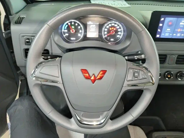 Wuling Yangguang — Фото автомобиля 10