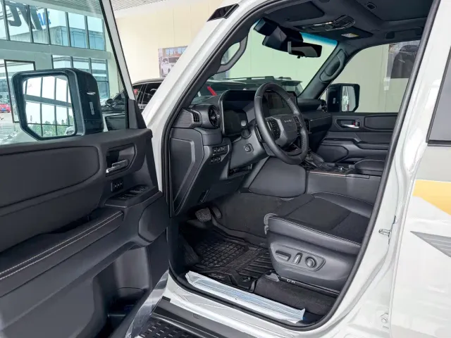 Toyota Prado — Фото автомобиля 7