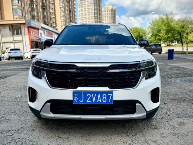 Kia Seltos — Фото автомобиля 2
