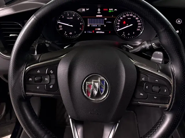 Buick Envision Plus — Фото автомобиля 12