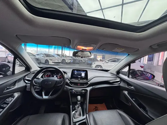 Chevrolet Orlando — Фото автомобиля 14