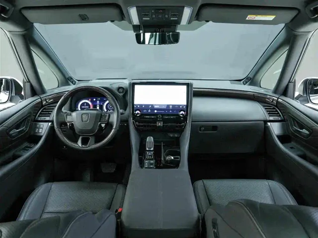 Toyota Vellfire — Фото автомобиля 6