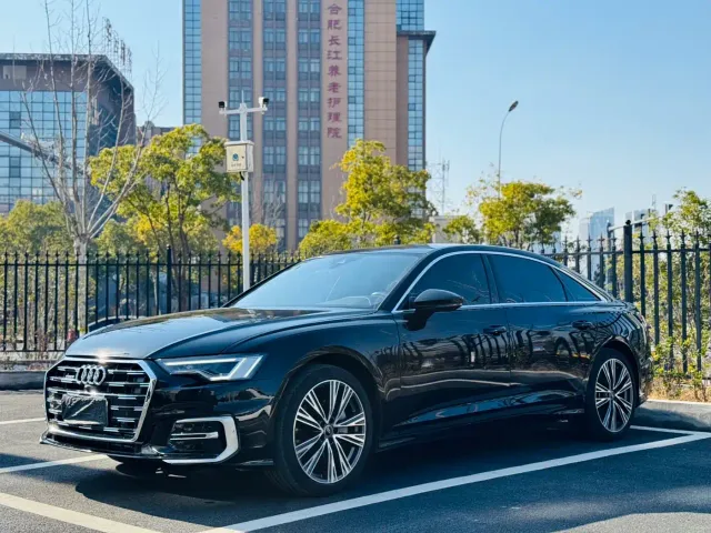 Фотография автомобиля — Audi A6L