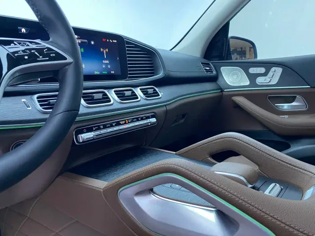 Mercedes-Benz GLE-Class — Фото автомобиля 10