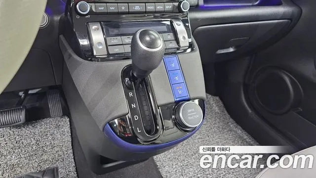Hyundai Casper Casper Turbo Essential — Фото автомобиля 9