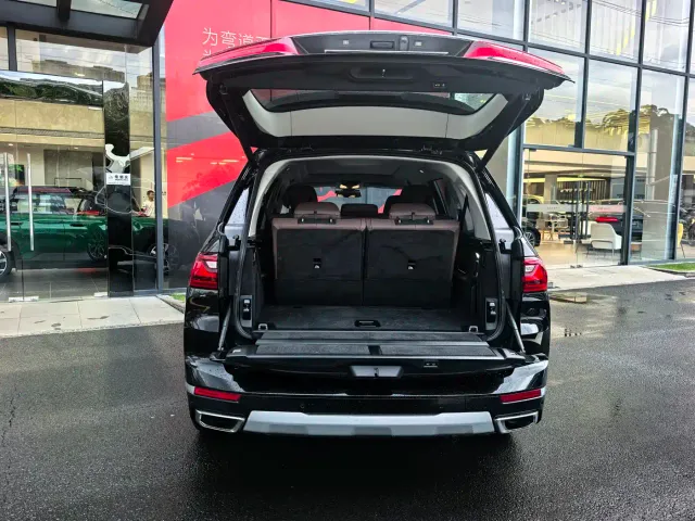 BMW X7 — Фото автомобиля 13