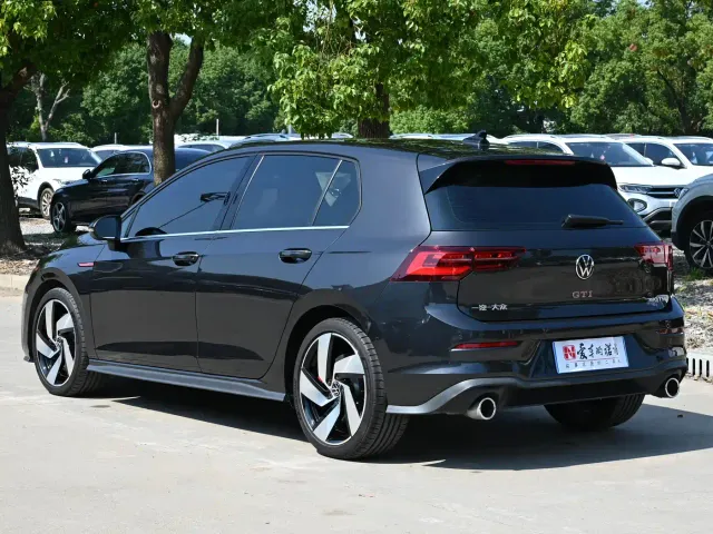 Volkswagen Golf GTI — Фото автомобиля 4