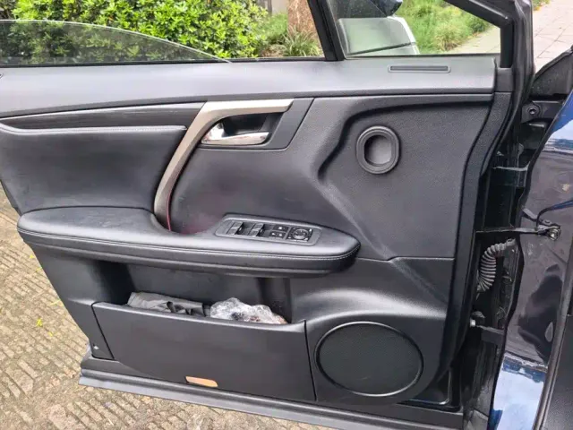 Lexus RX — Фото автомобиля 7