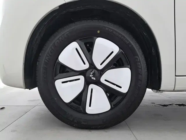Wuling Hongguang Mini EV — Фото автомобиля 17