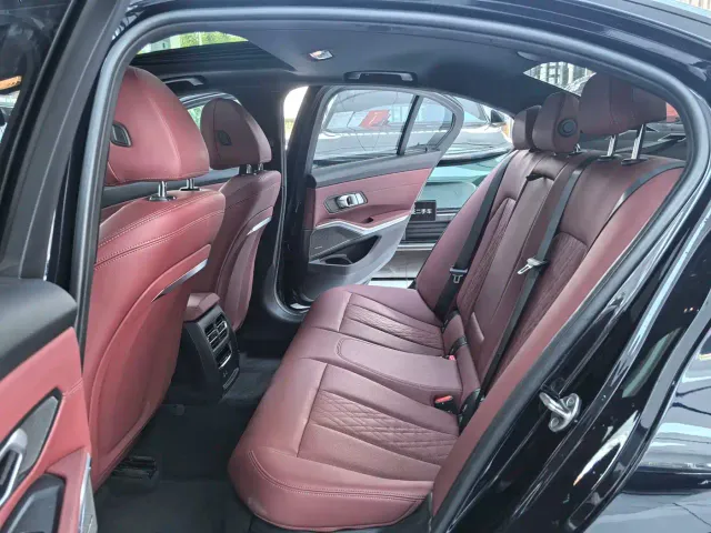 BMW 3 Series — Фото автомобиля 10