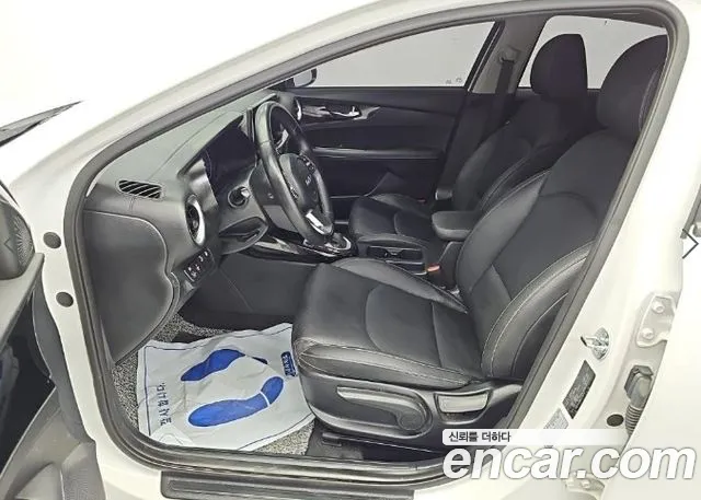 Kia K3 Generation 2 — Фото автомобиля 12