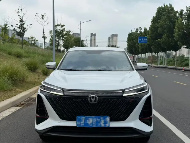 Changan CS75 Plus — Фото автомобиля 2