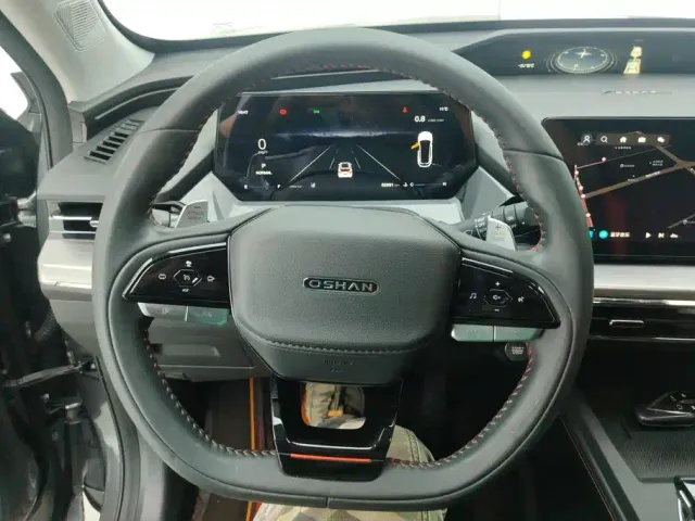 Changan Z6 — Фото автомобиля 15