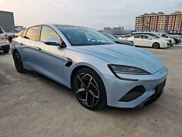 BYD Seal — Фото автомобиля 3