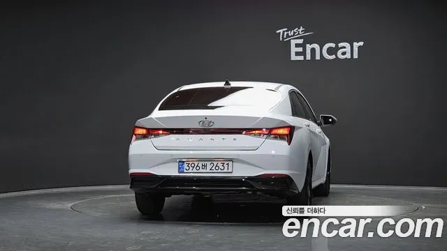Hyundai AVANTE Avante (CN7) — Фото автомобиля 4