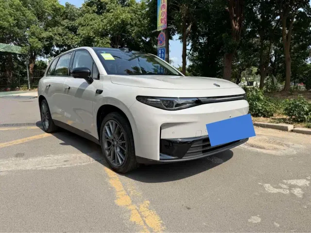 Leapmotor C10 — Фото автомобиля 3
