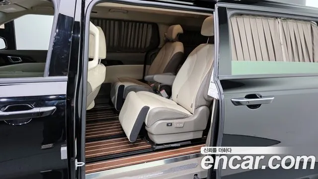 Kia Canival Новый Carnival 4 поколение Бензин 9 мест Hi-Limousine — Фото автомобиля 11