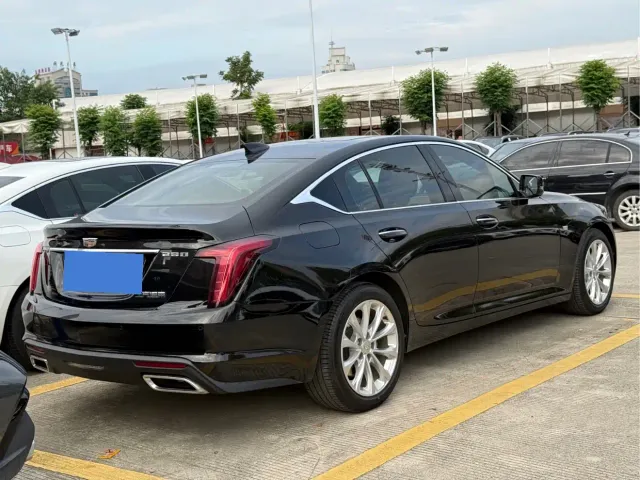 Cadillac CT5 — Фото автомобиля 5