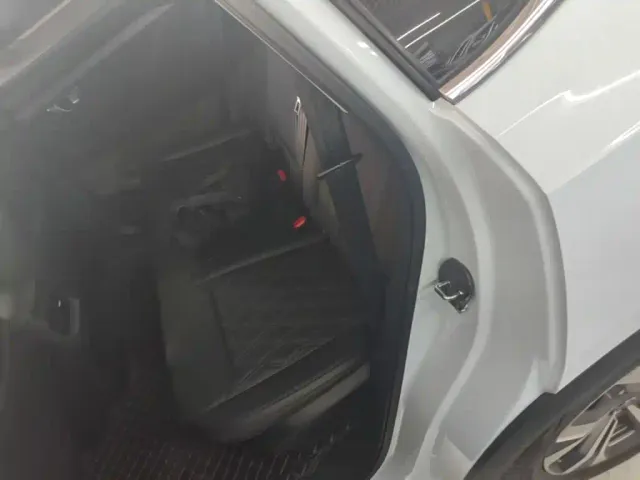 Wuling Asta — Фото автомобиля 16