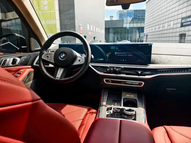 BMW X5 — Фото автомобиля 10