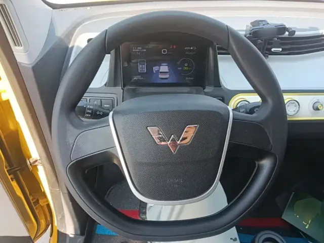 Wuling Hongguang Mini EV — Фото автомобиля 10