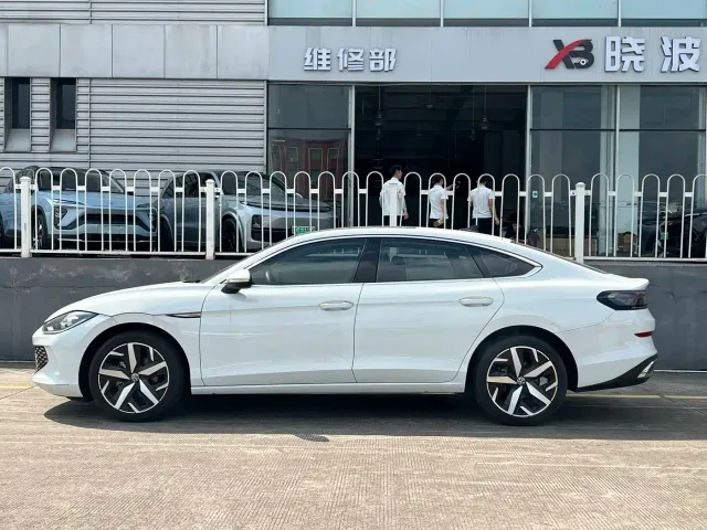 Volkswagen Lamando — Фото автомобиля 7