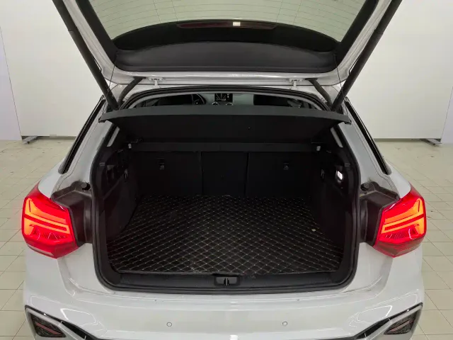 Audi Q2L — Фото автомобиля 17