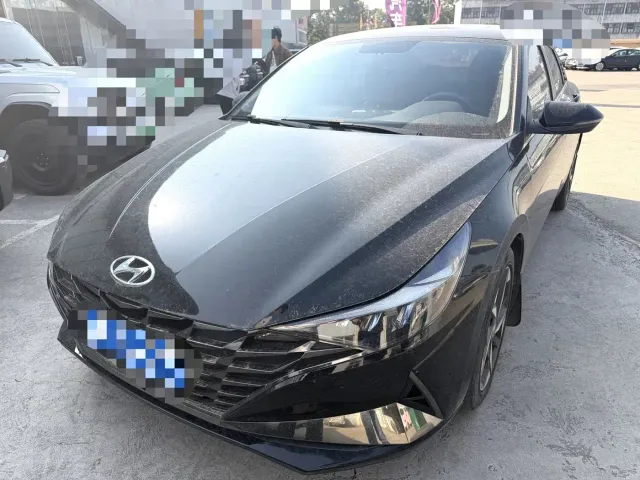 Фотография автомобиля — Hyundai Elantra