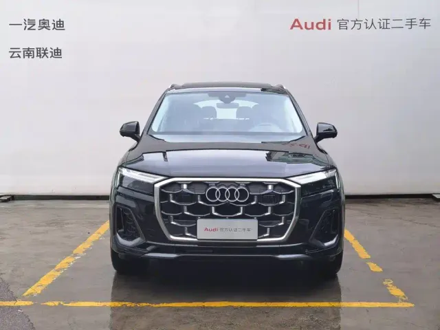 Audi Q7 — Фото автомобиля 2