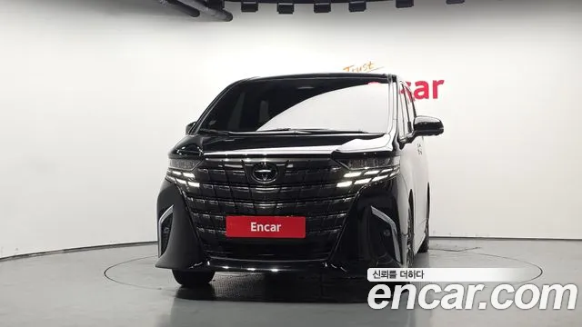 Toyota Alphard — Фото автомобиля 3