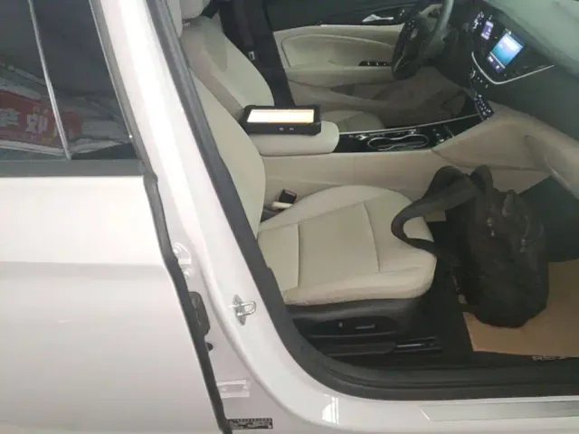 Buick Regal — Фото автомобиля 24