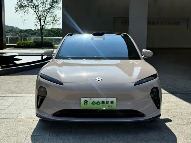 Nio ET5 — Фото автомобиля 2