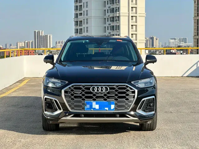 Audi Q5L — Фото автомобиля 2