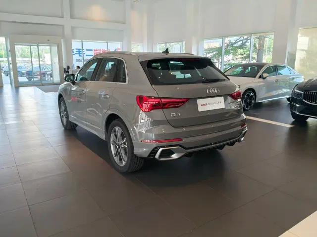 Audi Q3 — Фото автомобиля 9