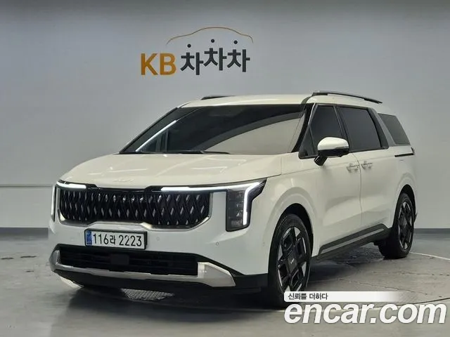 Фотография автомобиля — Kia Carnival 4th Gen