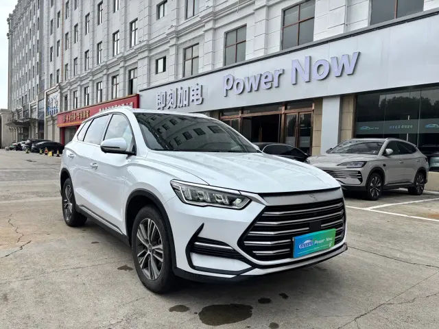 BYD Song Pro — Фото автомобиля 3