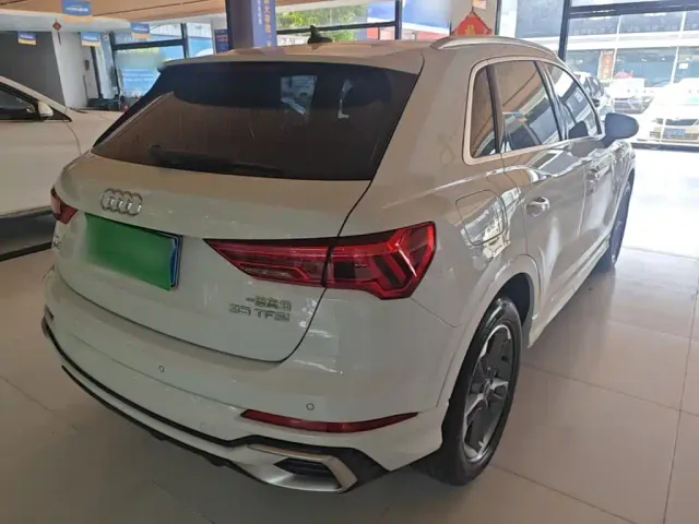 Audi Q3 — Фото автомобиля 6