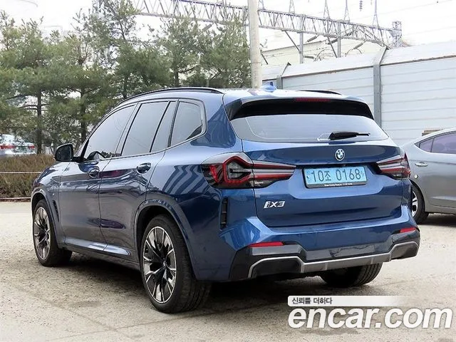 BMW iX3 G08 (2020–2024) — Фото автомобиля 3