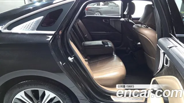 Kia K8 Hybrid — Фото автомобиля 11