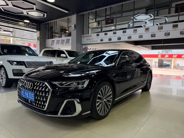 Audi A8 — Фото автомобиля 9