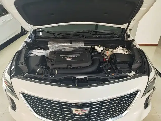 Cadillac XT4 — Фото автомобиля 19