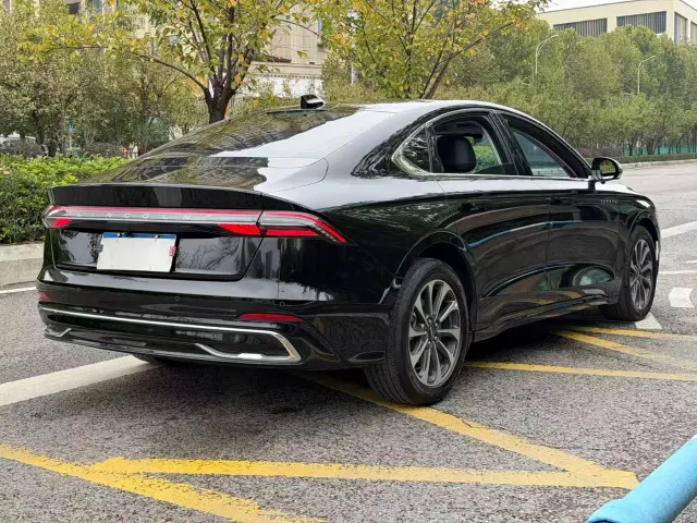 Lincoln Z — Фото автомобиля 24