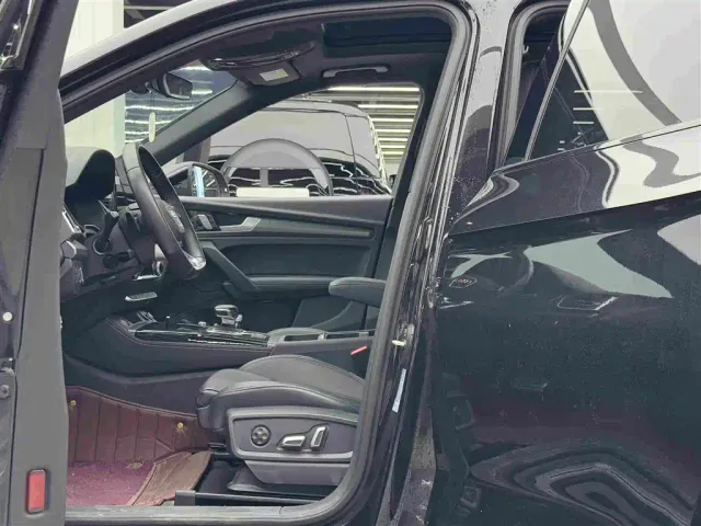 Audi Q5L — Фото автомобиля 6