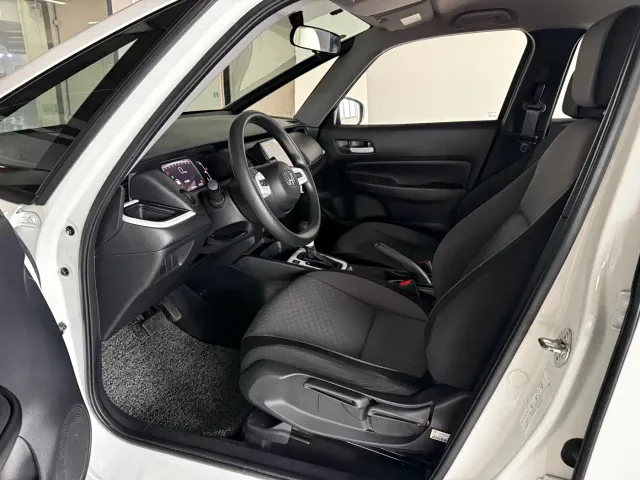 Honda Fit — Фото автомобиля 7